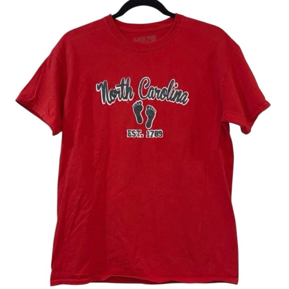 Classic Teaze North Carolina Graphic Tee Shirt Red Medium